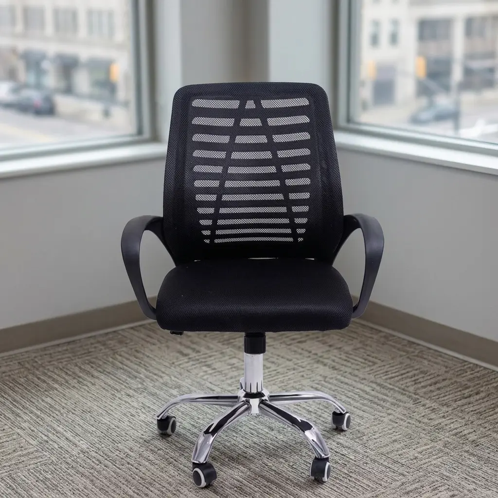 Ergonomic strong mesh office chair featuring a breathable black mesh backrest with horizontal pattern support, a padded black fabric seat cushion, curved fixed armrests, a heavy-duty chrome five-star base, pneumatic seat-height adjustment, and smooth-rolling hooded dual-wheel casters.